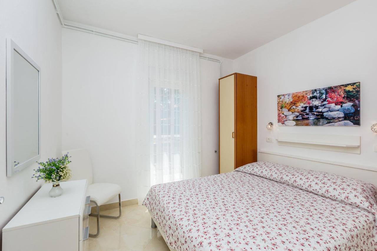 Apartman Vesna マリンスカ エクステリア 写真